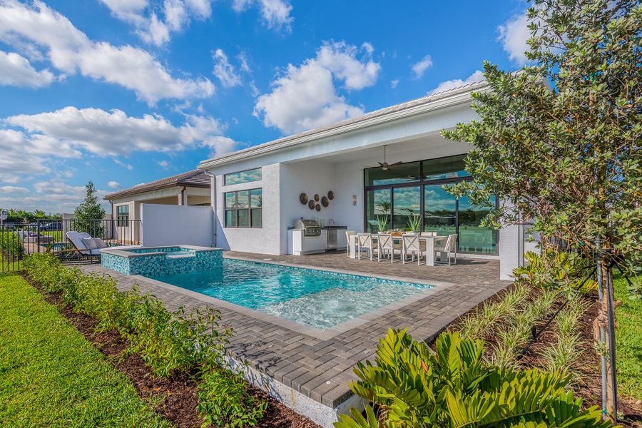 Representative exterior details of a home built from the Venice by GL Homes in Valencia Grand (55+), Boynton Beach (Image 22).