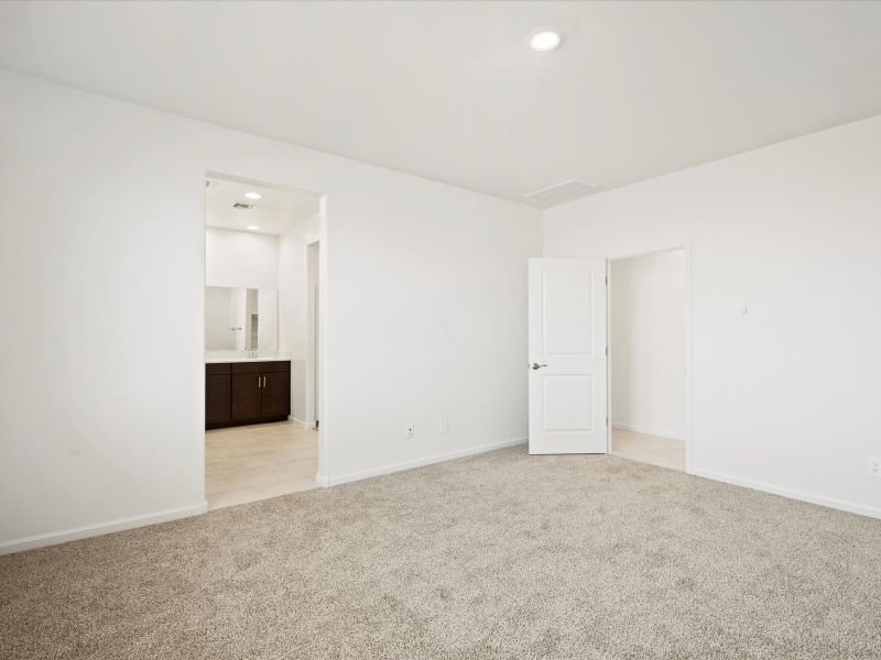 Spacious, unfurnished interior of a new home in Mandarina - Premier Series, Marana (Image 10). Spacious, unfurnished interior of a new home in Mandarina - Premier Series, Marana (Image 10).