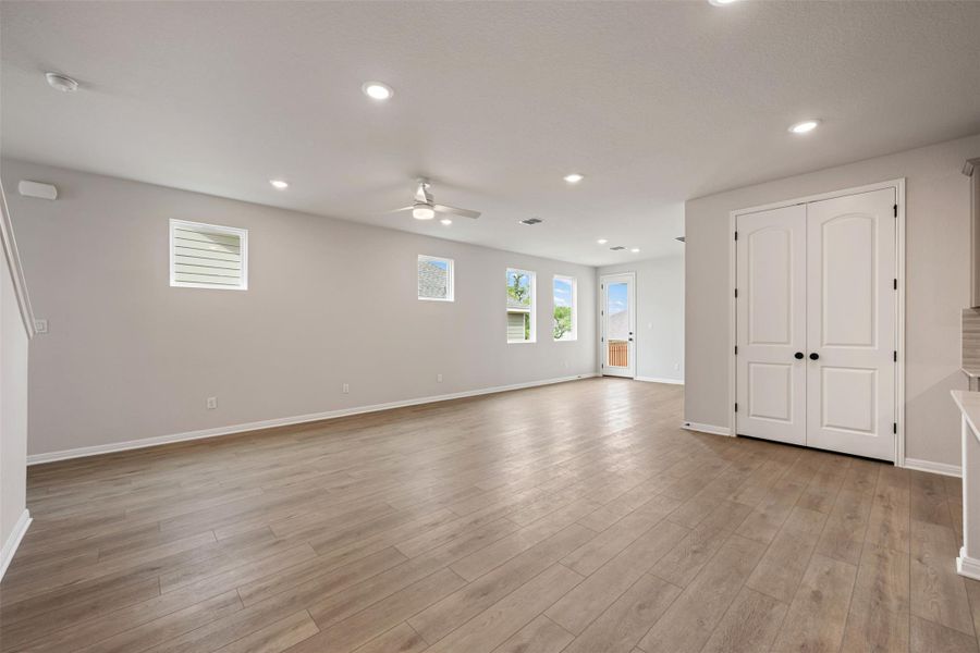 Spacious, unfurnished interior of a new home in Cannon Ranch, Dripping Springs (Image 23).