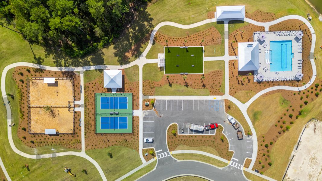 Community amenities in , Summerville (Image 55).