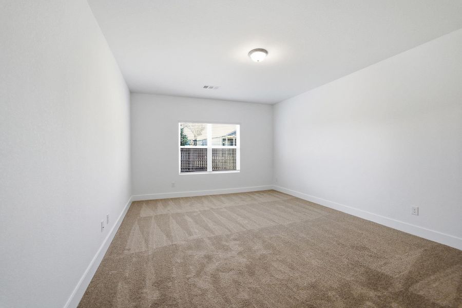 Spacious, unfurnished interior of a new home in Grande Estates, Bertram (Image 24).