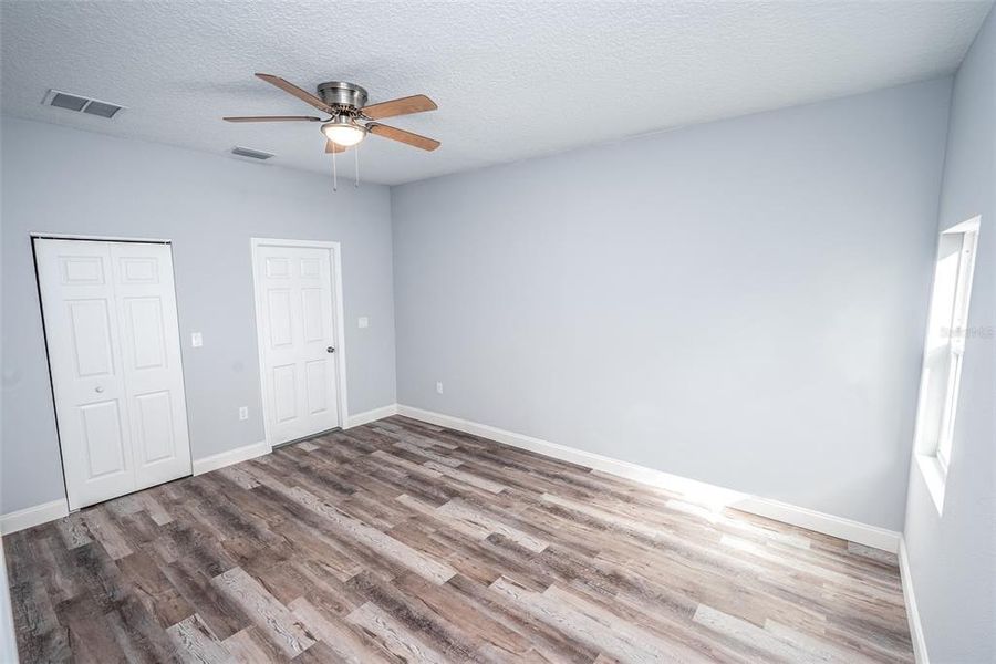 Spacious, unfurnished interior of a new home in , Lake Wales (Image 17).