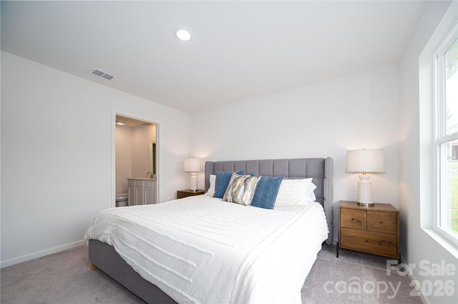 Furnished interior view inside a new home in Riverdale Hills, Spartanburg (Image 5).