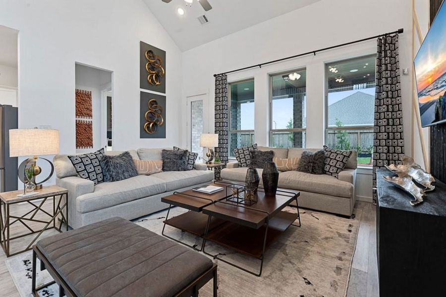 Representative furnished interior of a home built from the Katy Lakes Hemlock 2961 by Brohn Homes in Katy Lakes, Katy (Image 9).