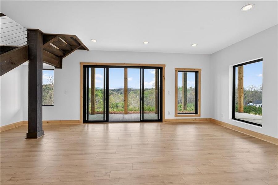 Spacious, unfurnished interior of a new home in , Ellijay (Image 31).