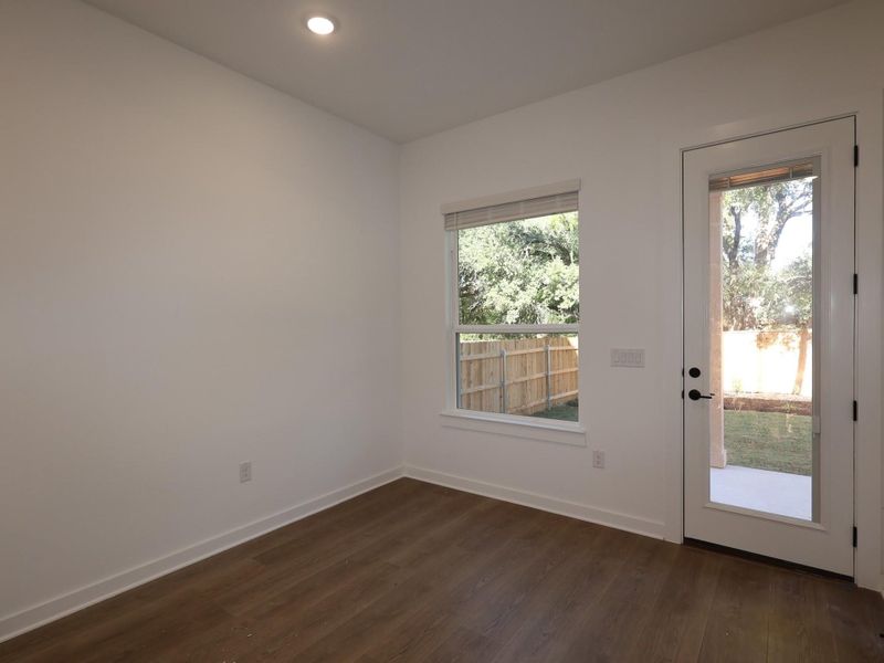 Spacious, unfurnished interior of a new home in Barksdale, Leander (Image 16).