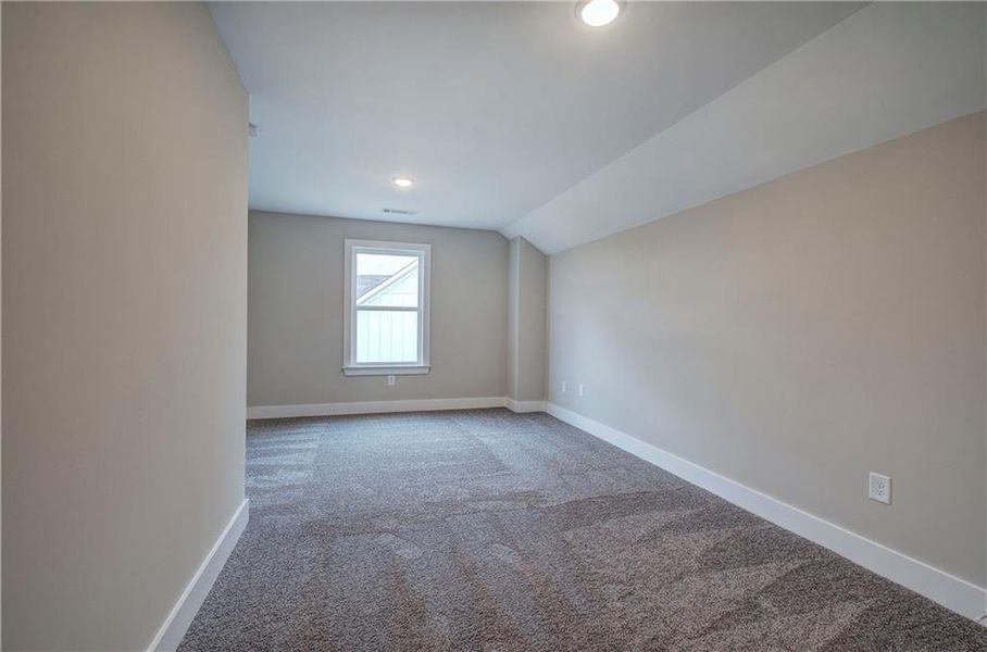 Spacious, unfurnished interior of a new home in , Cartersville (Image 20).