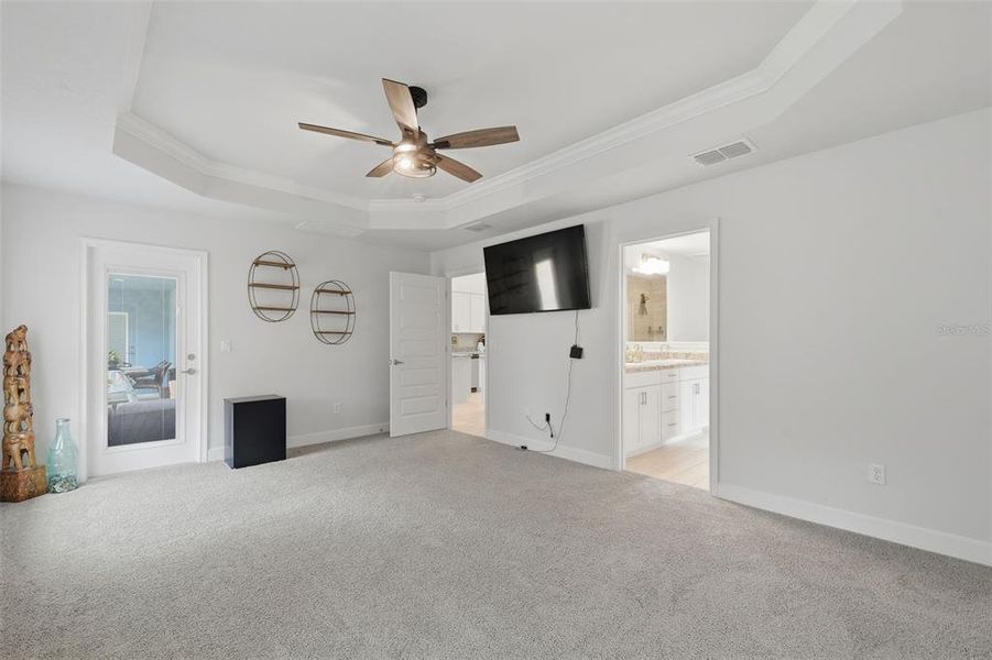 Spacious, unfurnished interior of a new home in Royal Highlands, Weeki Wachee (Image 69).