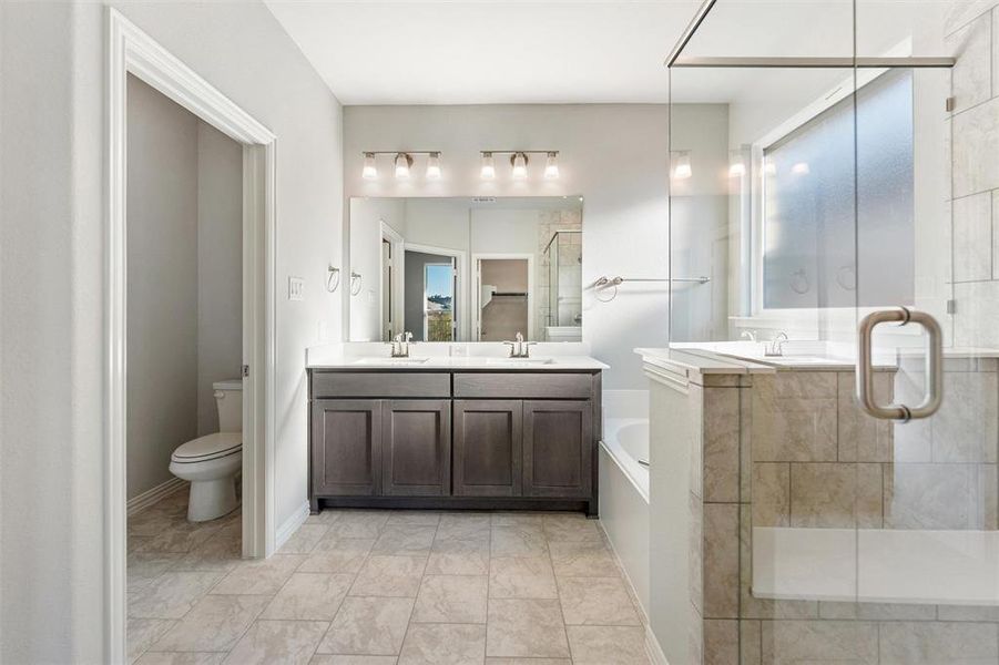 Furnished interior view inside a new home in Morningstar, Aledo (Image 8).