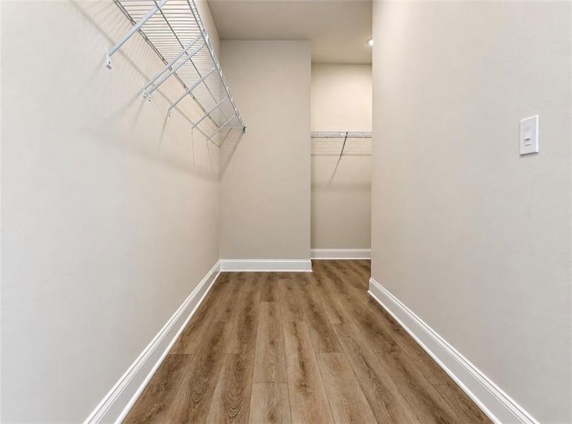 Spacious, unfurnished interior of a new home in Wehunt Meadows, Hoschton (Image 9).