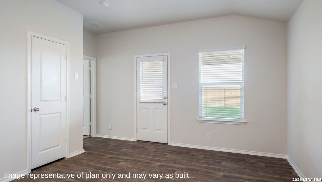 Spacious, unfurnished interior of a new home in Applewood, San Antonio (Image 12). Spacious, unfurnished interior of a new home in Applewood, San Antonio (Image 12).