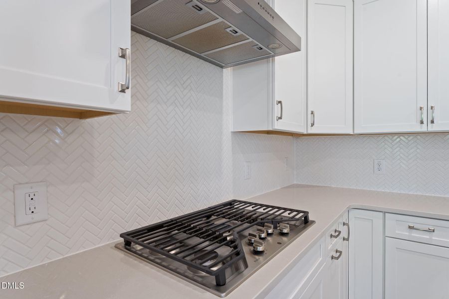 20-web-or-mls-DSC06821 20-web-or-mls-DSC06821