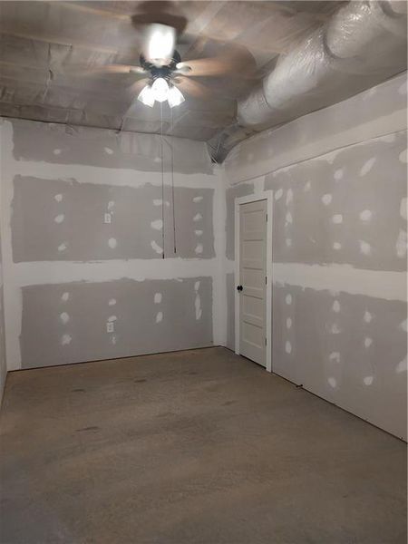 Image 47 of a home in .