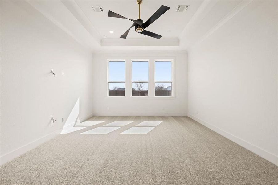 Spacious, unfurnished interior of a new home in NorthGlen, Haslet (Image 37).