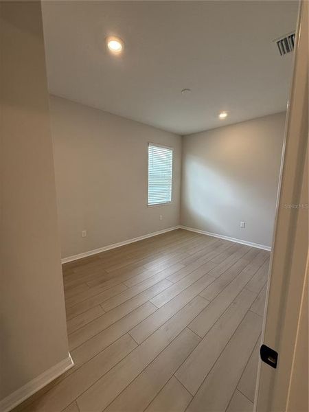 Spacious, unfurnished interior of a new home in , St. Cloud (Image 29).