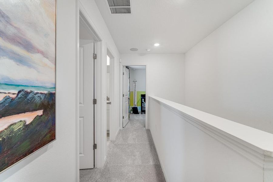 Spacious, unfurnished interior of a new home in Palm Wind, Hudson (Image 20).