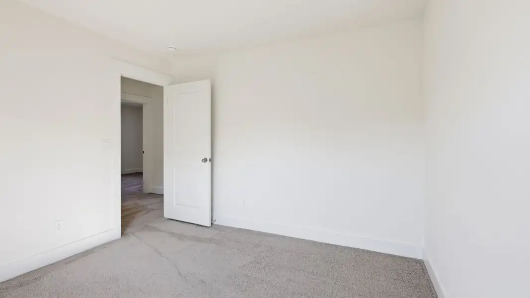 Spacious, unfurnished interior of a new home in Fieldcrest Acres, Blountville (Image 30). Spacious, unfurnished interior of a new home in Fieldcrest Acres, Blountville (Image 30).