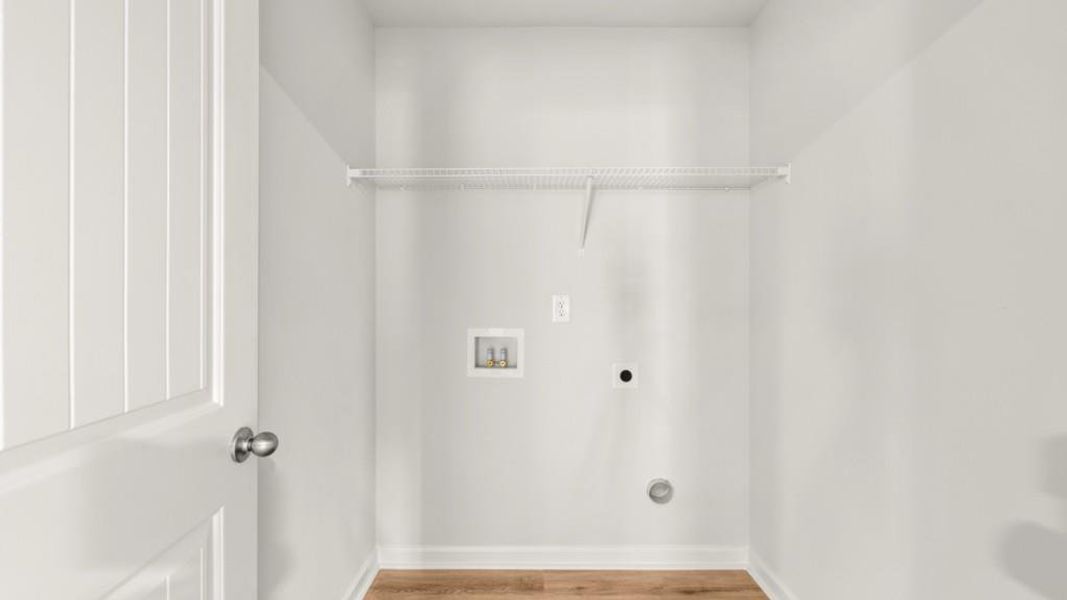 Spacious, unfurnished interior of a new home in Northwoods at Mirror Lake, Villa Rica (Image 28).