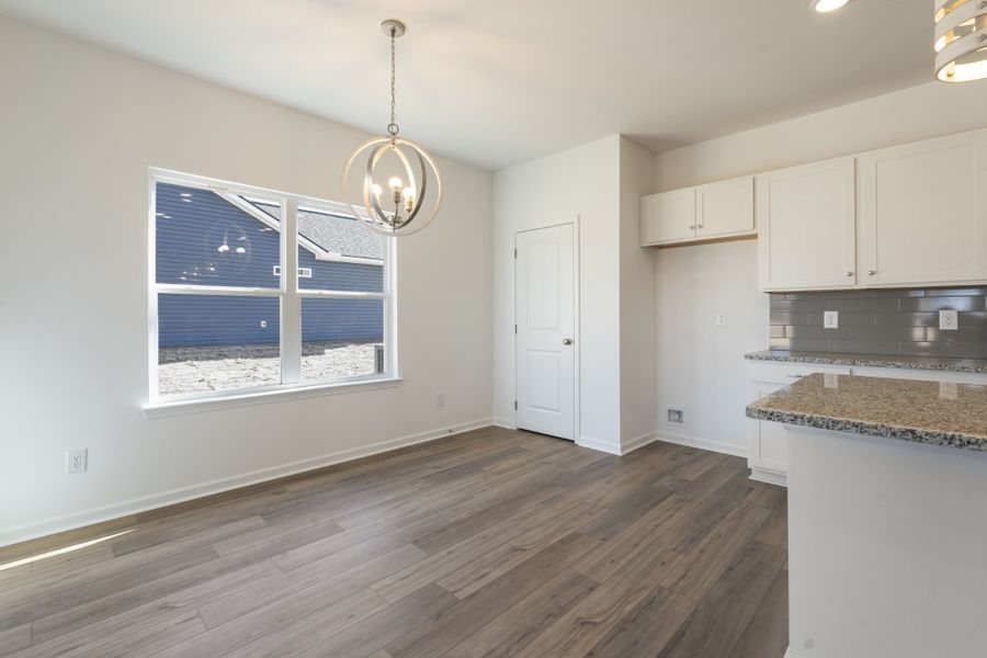 Spacious, unfurnished interior of a new home in Jackson Hills, Clarksville (Image 16).
