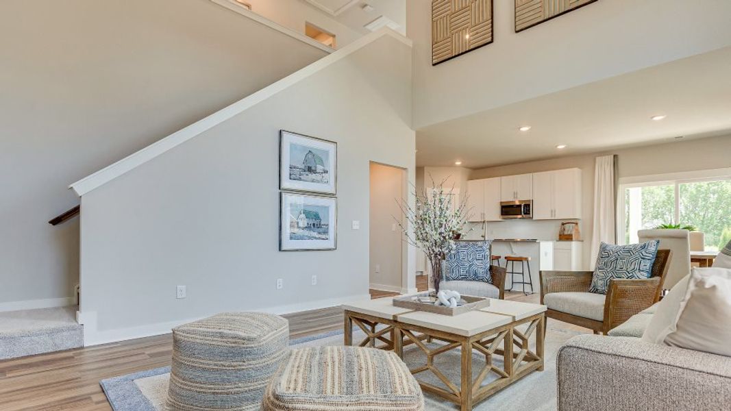 Vineyard-Grove Classic Collection Primrose Family Room