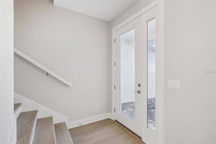 Spacious, unfurnished interior of a new home in Lagoon Residences at Epperson, Wesley Chapel (Image 8).