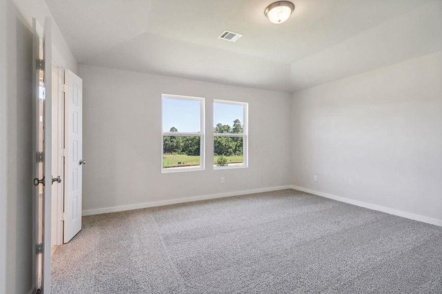 Photo is not of the actual home, but is an inspirational photo of builder’s model home and may depict options, furnishings, and/or decorator features that are not included Photo is not of the actual home, but is an inspirational photo of builder’s model home and may depict options, furnishings, and/or decorator features that are not included