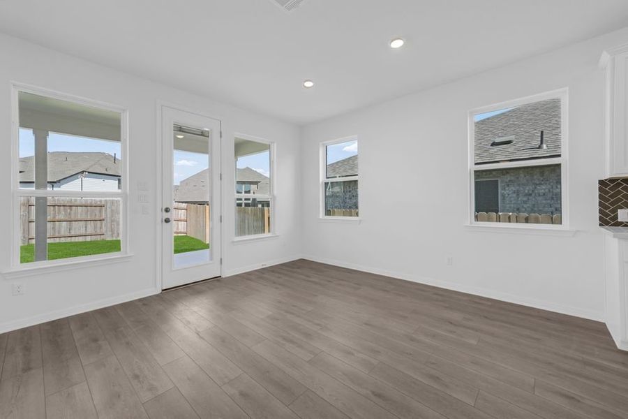 Spacious, unfurnished interior of a new home in Nolina 50s, Georgetown (Image 15).