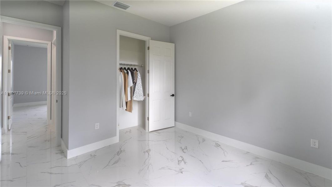 Image 25 of a home in .