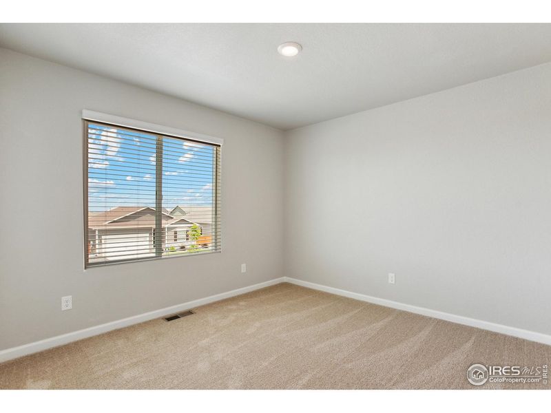 Spacious, unfurnished interior of a new home in , Severance (Image 17).