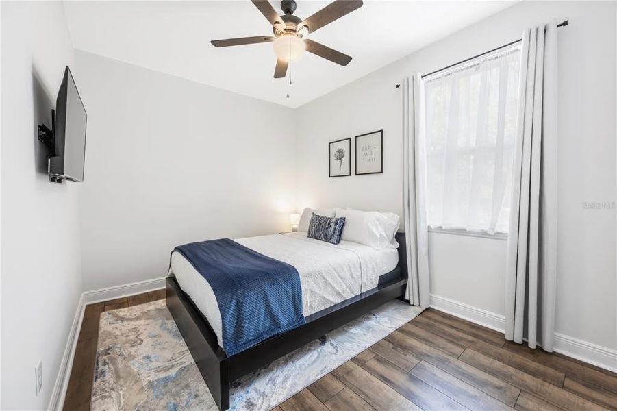 Furnished interior view inside a new home in , Tarpon Springs (Image 10).