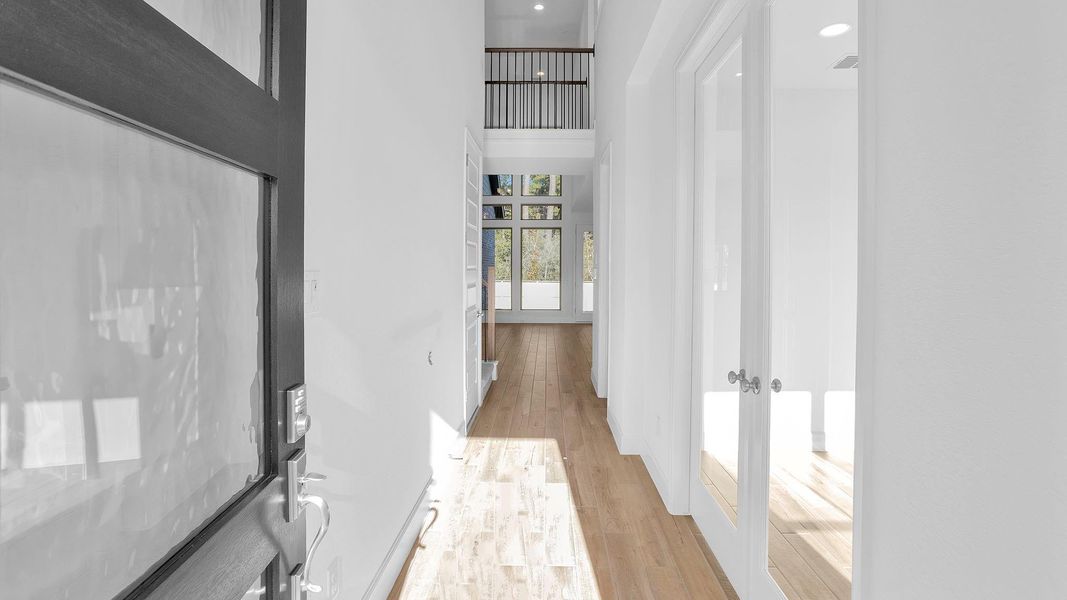 Spacious, unfurnished interior of a new home in Audubon Park 45', Magnolia (Image 5).