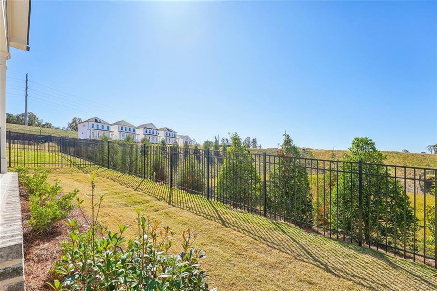 Image 54 of a home in Palisades Single Family.