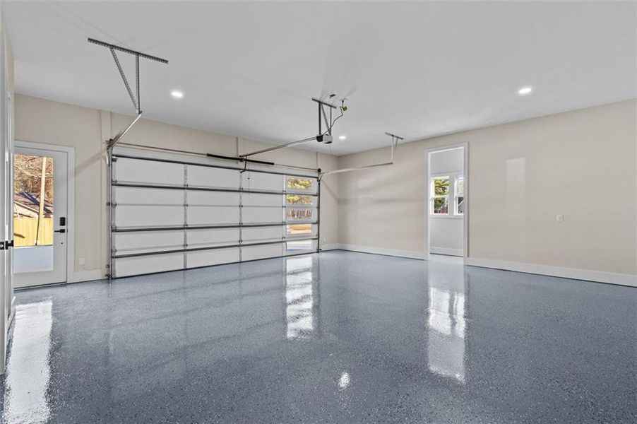 Spacious, unfurnished interior of a new home in , Monroe (Image 39).