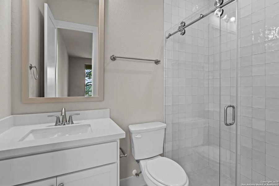 Image 35 of a home in Esperanza - 80' & 90'. Image 35 of a home in Esperanza - 80' & 90'.