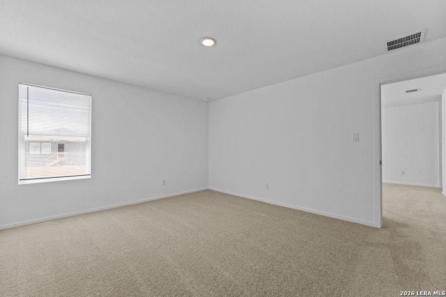 Spacious, unfurnished interior of a new home in Grace Valley, Marion (Image 19).