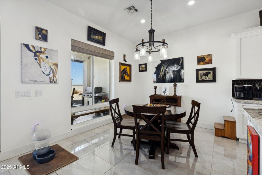 24-web-or-mls-6786-w-palomino-wy 24-web-or-mls-6786-w-palomino-wy