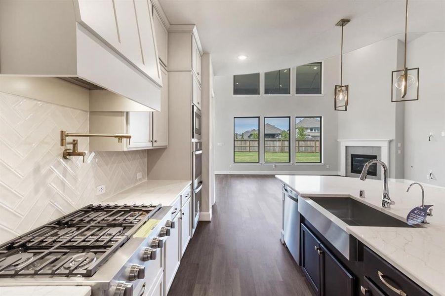 Image 12 of a home in Candela 60'.