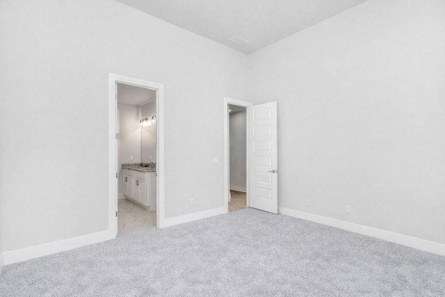 Spacious, unfurnished interior of a new home in , Gainesville (Image 25). Spacious, unfurnished interior of a new home in , Gainesville (Image 25).