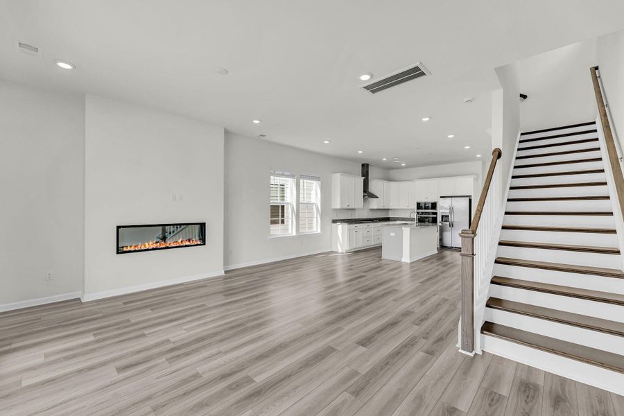 Spacious, unfurnished interior of a new home in , North Charleston (Image 18).