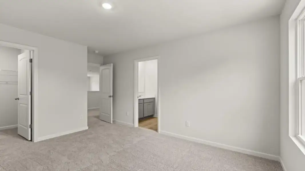Spacious, unfurnished interior of a new home in , South Fulton (Image 26).
