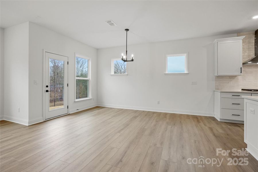 Spacious, unfurnished interior of a new home in Forest Creek, Waxhaw (Image 37).