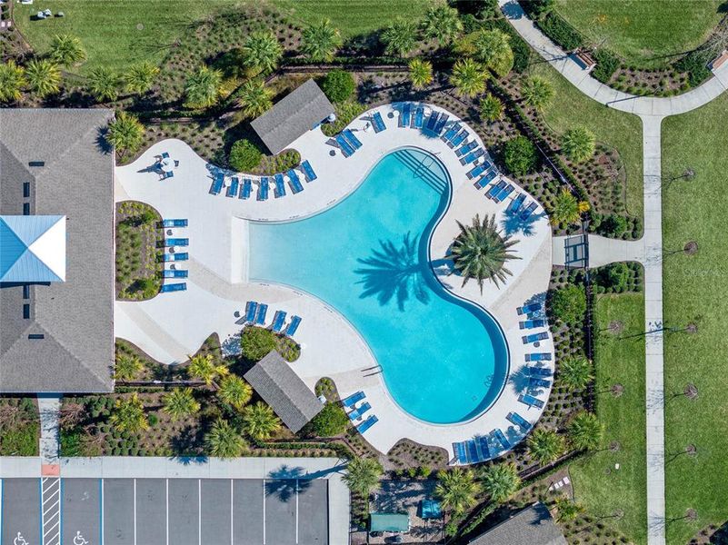 Community amenities in Waterleigh, Winter Garden (Image 33).