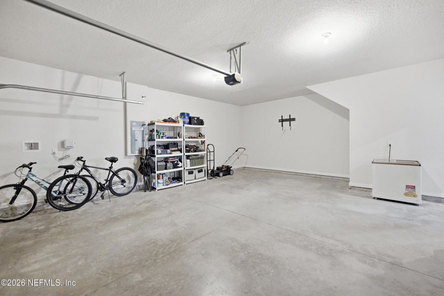 Spacious, unfurnished interior of a new home in , St. Augustine (Image 23).