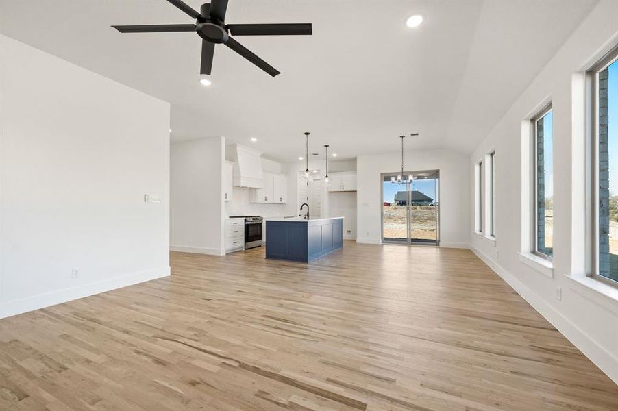 Spacious, unfurnished interior of a new home in Rocky Top Ranch, Reno (Image 38).