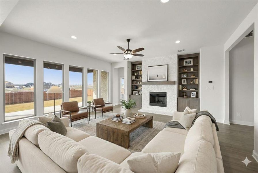 Furnished interior view inside a new home in Bull Hide Estates, Hewitt (Image 12). Furnished interior view inside a new home in Bull Hide Estates, Hewitt (Image 12).
