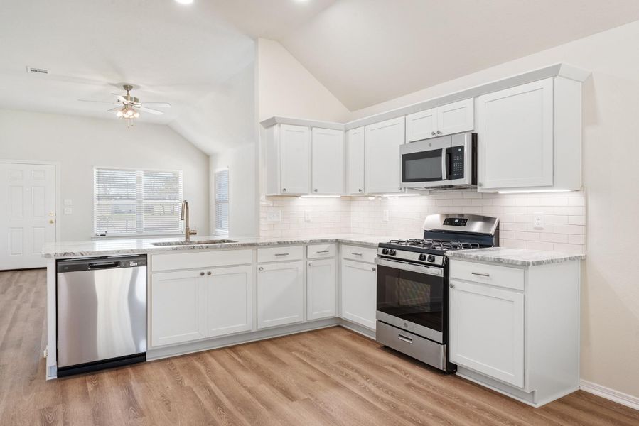 Furnished interior view inside a new home in , Navasota (Image 6).