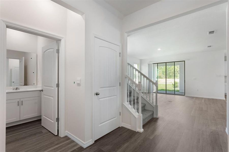 Image 32 of a home in Waterleigh.