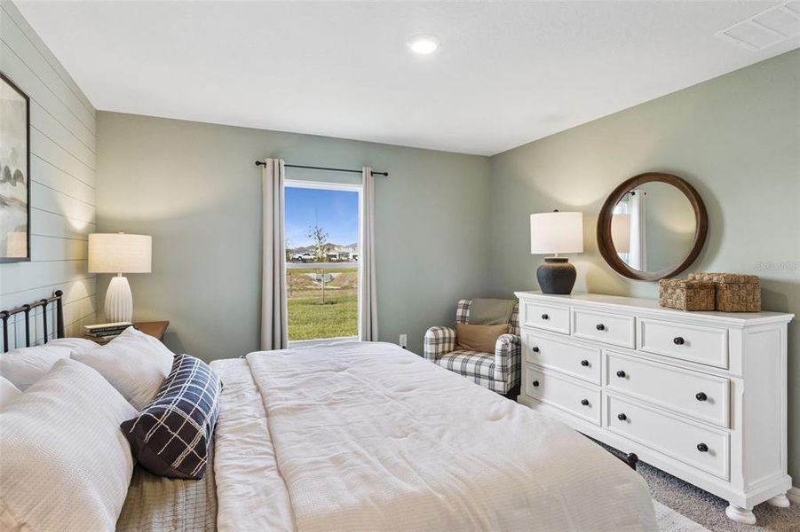 Furnished interior view inside a new home in Magnolia Pointe, Umatilla (Image 14).
