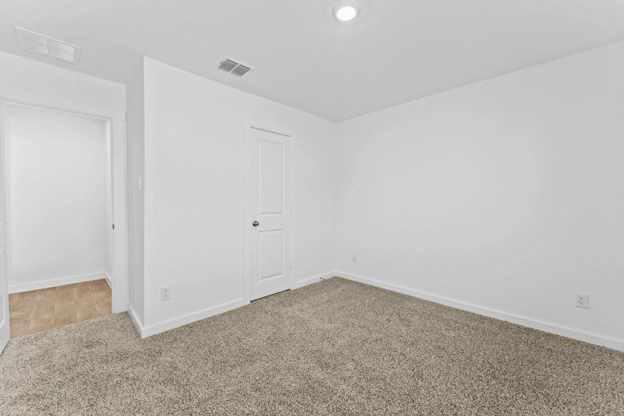 Spacious, unfurnished interior of a new home in Sonoma Oaks, Fredericksburg (Image 35). Spacious, unfurnished interior of a new home in Sonoma Oaks, Fredericksburg (Image 35).