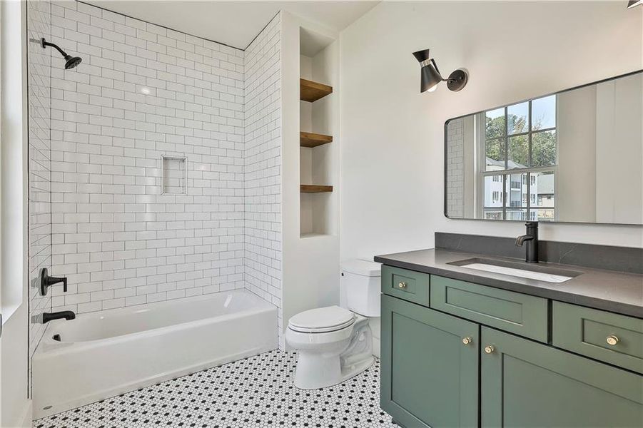 Furnished interior view inside a new home in Laurel Brooke, Peachtree City (Image 5).